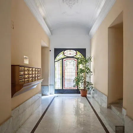 Casa Gracchi Vatican Apartment