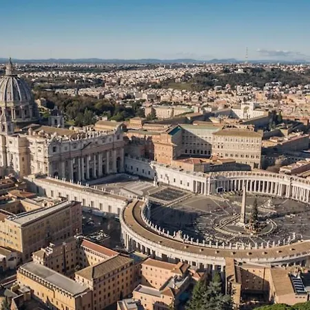 Casa Gracchi Vatican Apartment *